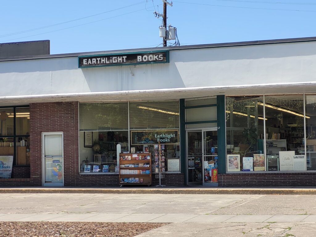 Earthlight Books Used bookstore in Walla Walla Washington